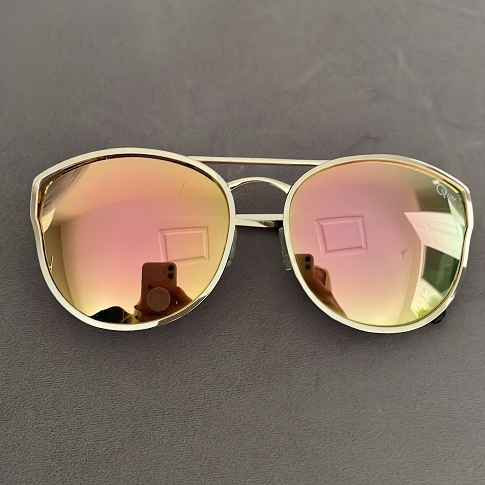 Quay cherry bomb gold and pink sunglasses